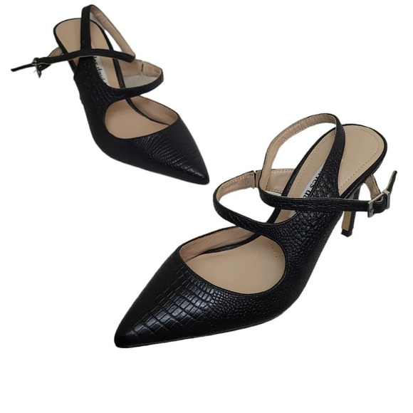 Charles David Ronni Lizard Embossed Pumps - Picture 6 of 10